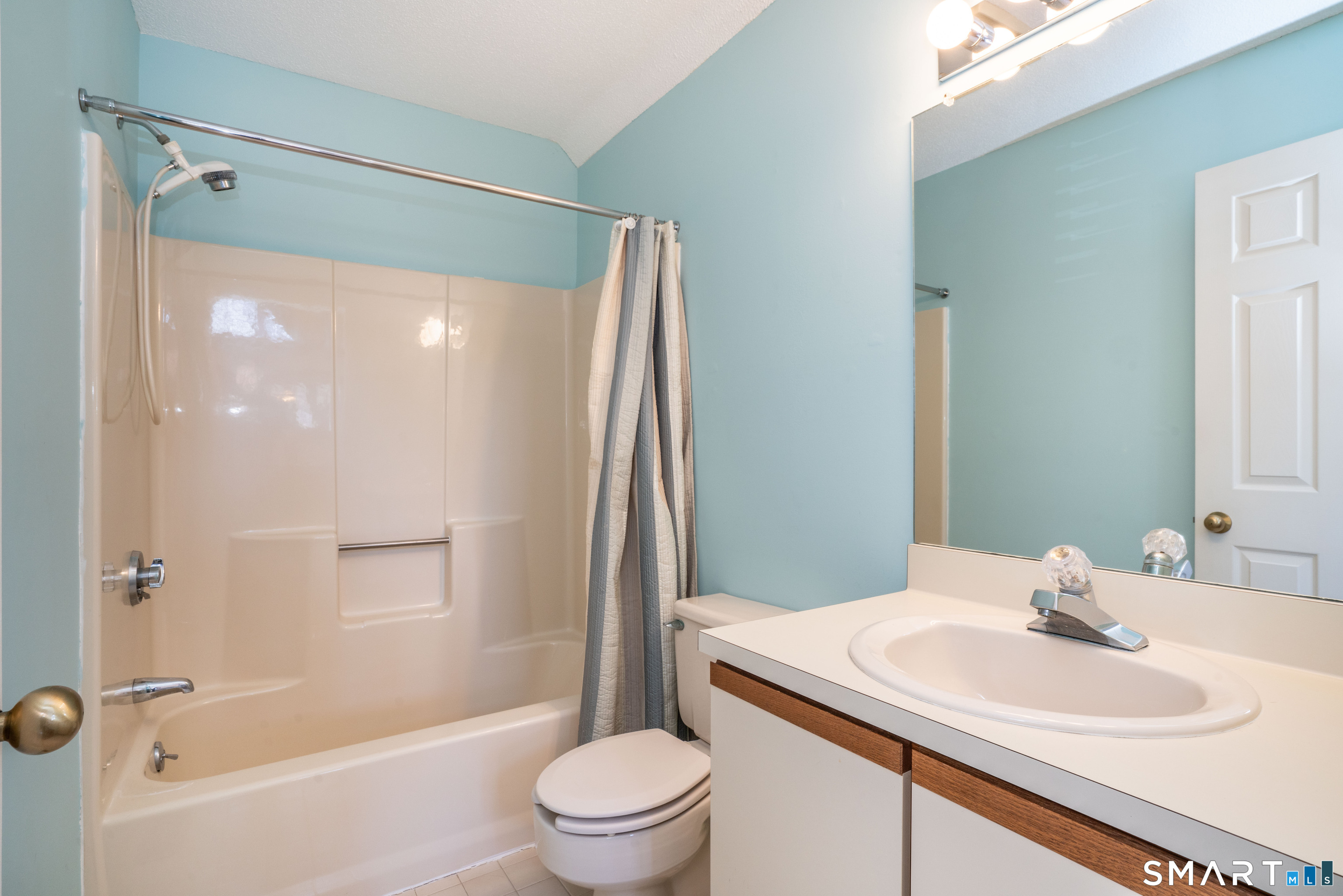 27 Riverview, Unit 27 Avon, CT 06001 - Photo 28 of 39