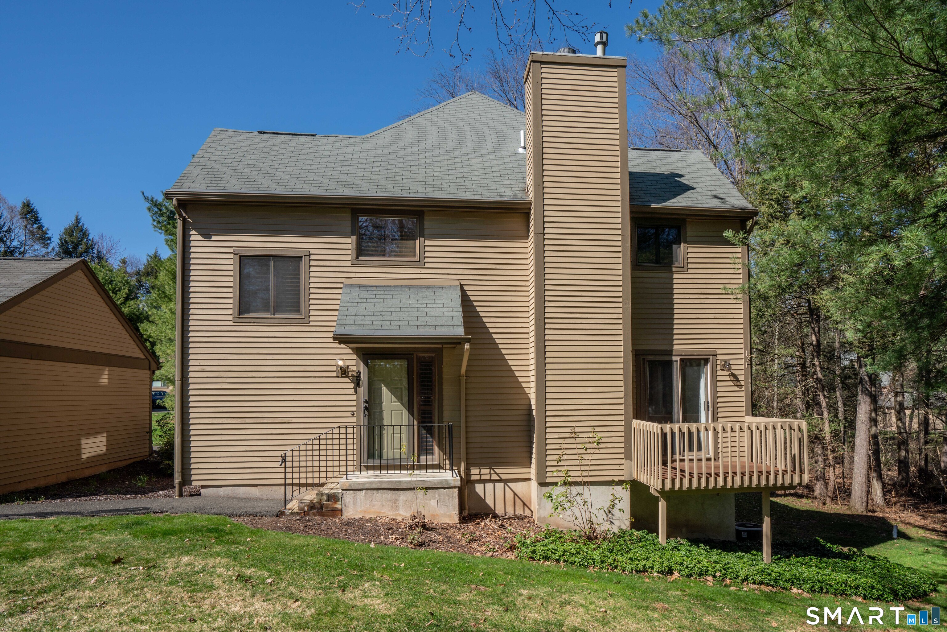 27 Riverview, Unit 27 Avon, CT 06001 - Photo 3 of 39