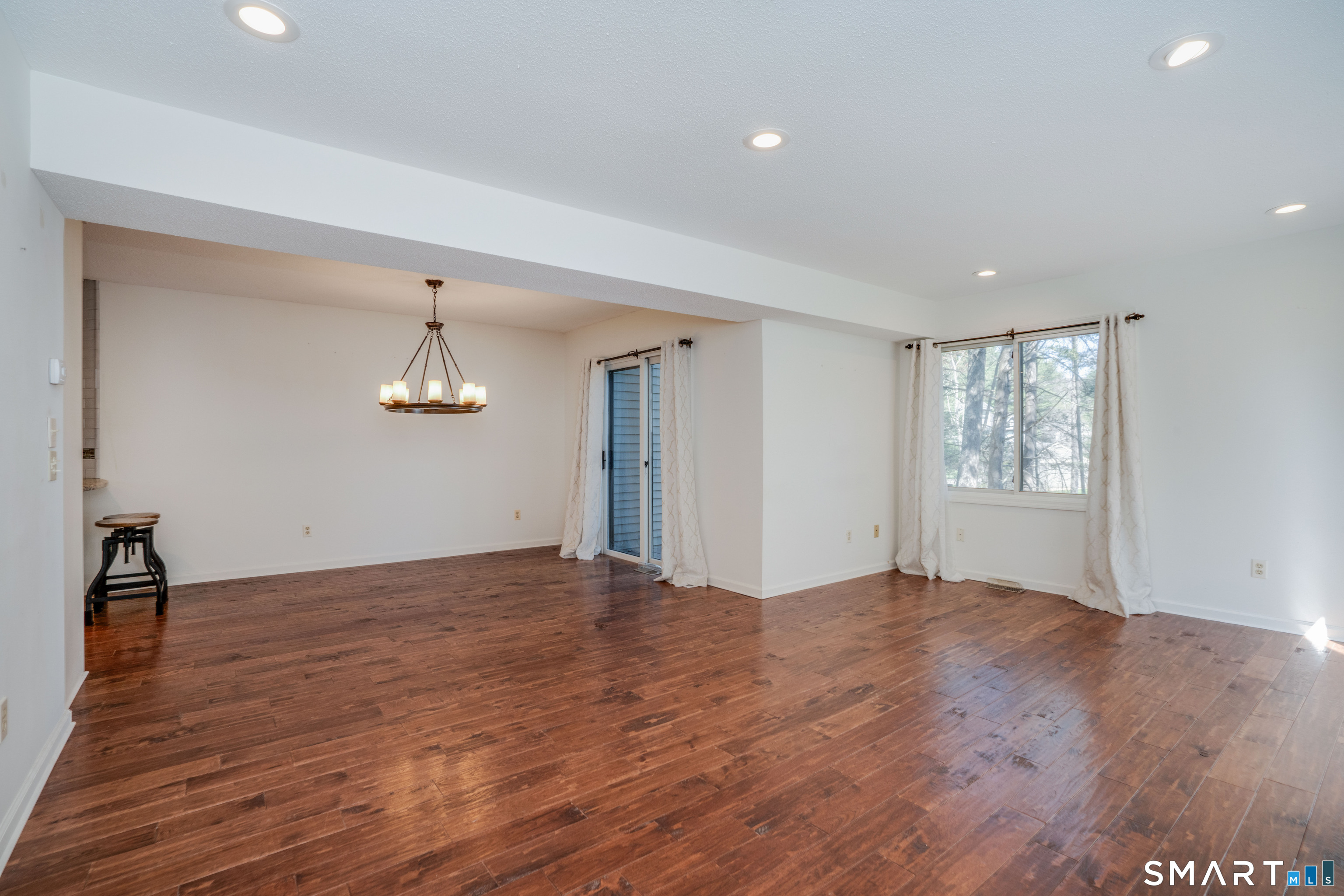 27 Riverview, Unit 27 Avon, CT 06001 - Photo 7 of 39