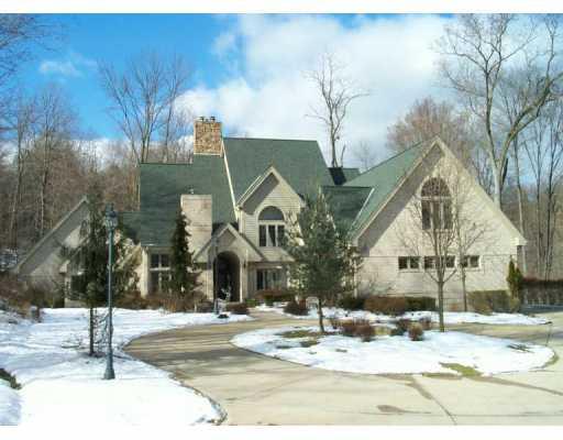 191 Sevin Road Bell Acres, PA 15143 - Photo 1 of 5 Exterior Front.