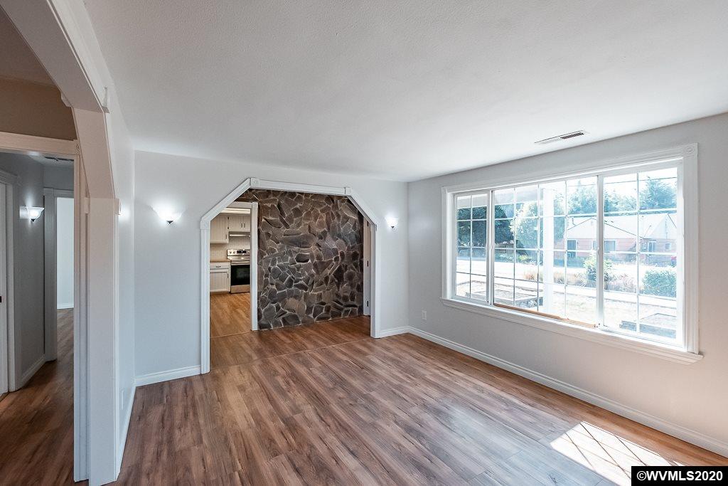 691 Chemawa Road North Keizer, OR 97303 - Photo 6 of 42 Gallery Image 6
