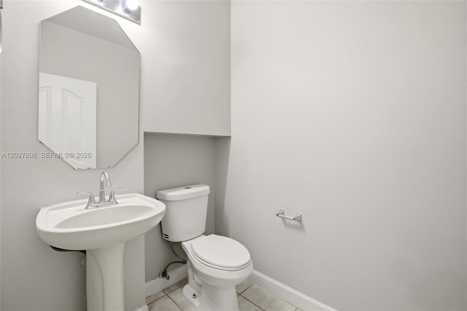 22946 Southwest 112th Place Miami, FL 33170 - Photo 17 of 40