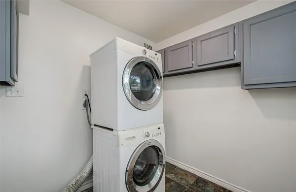 $169,999 | 15309 Kingfield Drive, Unit 9, Houston, TX 77084