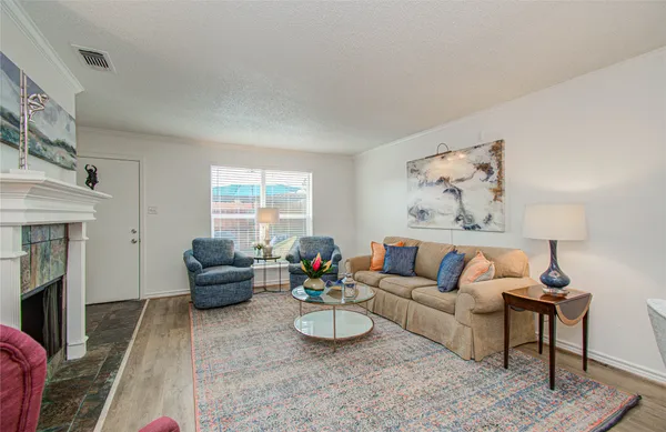 $169,999 | 15309 Kingfield Drive, Unit 9, Houston, TX 77084