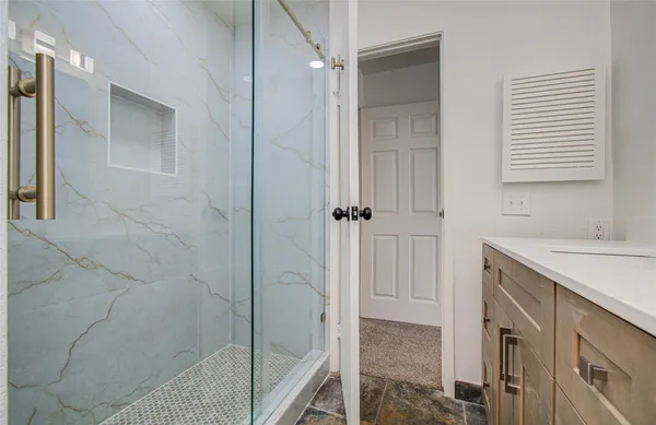 $169,999 | 15309 Kingfield Drive, Unit 9, Houston, TX 77084