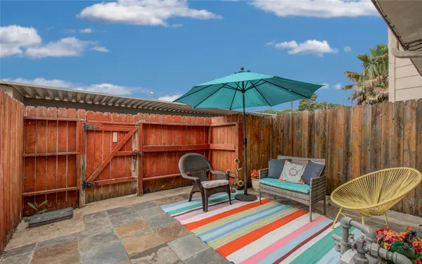 $169,999 | 15309 Kingfield Drive, Unit 9, Houston, TX 77084