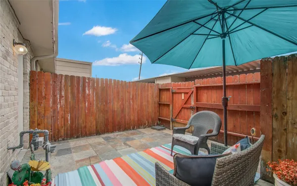 $169,999 | 15309 Kingfield Drive, Unit 9, Houston, TX 77084