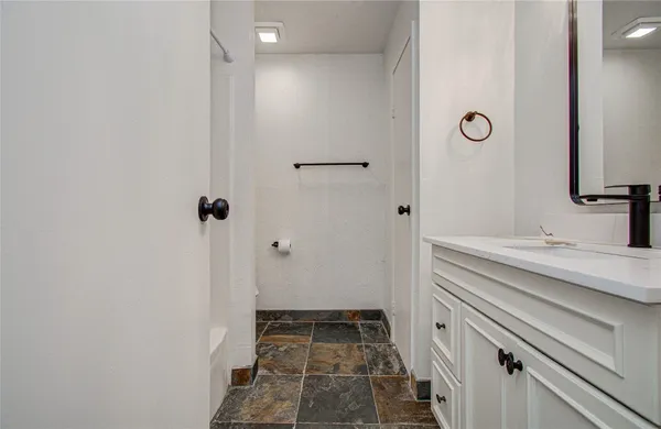 $169,999 | 15309 Kingfield Drive, Unit 9, Houston, TX 77084