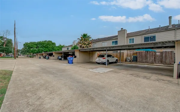 $169,999 | 15309 Kingfield Drive, Unit 9, Houston, TX 77084