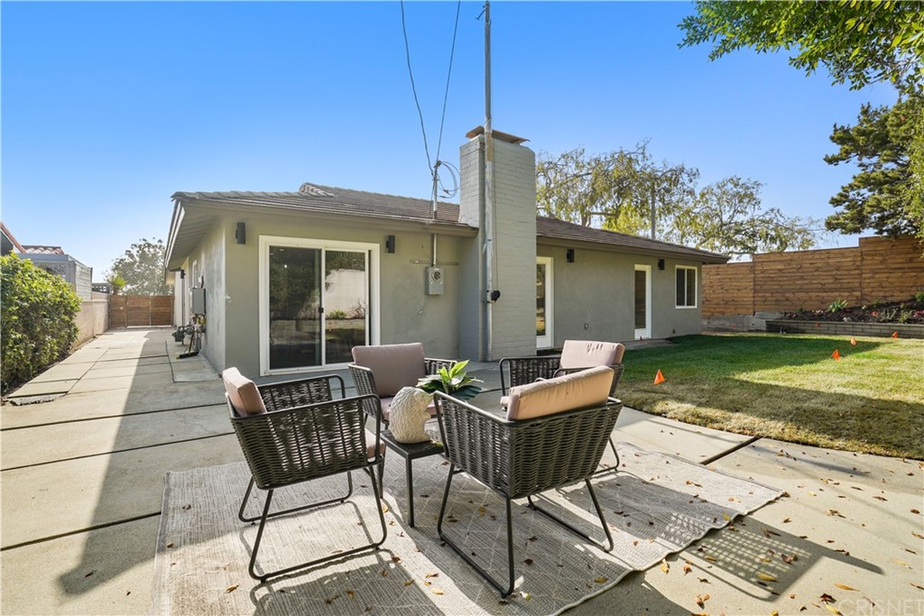 3675 Denair Street Pasadena, CA 91107 - Photo 31 of 37 a view of a house with backyard sitting area and garden