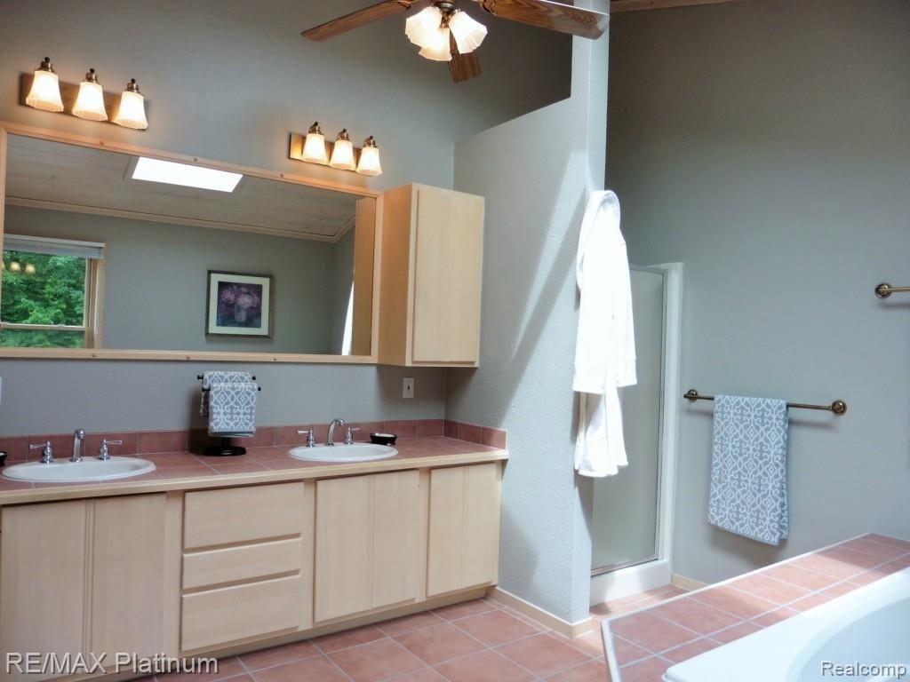 3595 Warner Road Howell, MI 48855 - Photo 19 of 42