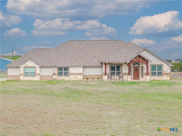 $699,900 | 847 Twin Mountain Road, Copperas Cove, TX 76522
