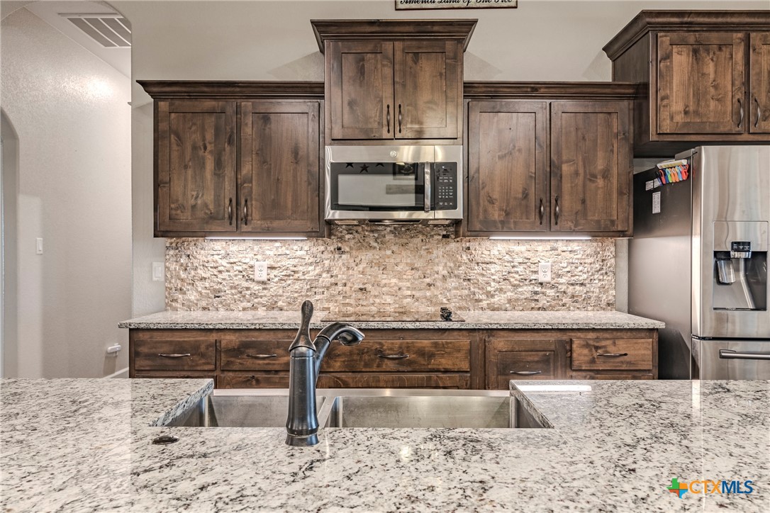 847 Twin Mountain Road Copperas Cove, TX 76522 - Photo 16 of 47