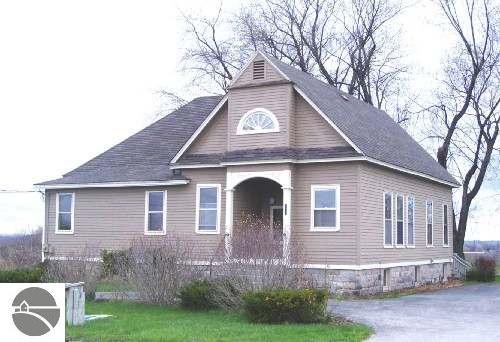 16213 Center Road Traverse City, MI 49686 - Photo 1 of 6 1646926.JPG