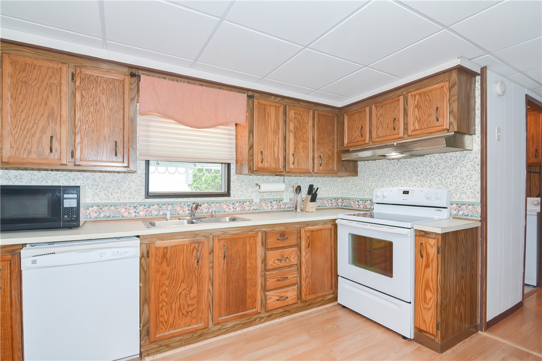 43 Rexmere Road Burrillville, RI 02839 - Photo 14 of 26