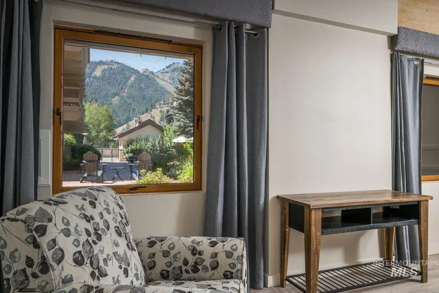 $979,000 | 351 2nd Avenue South, Unit 602, Ketchum, ID 83340