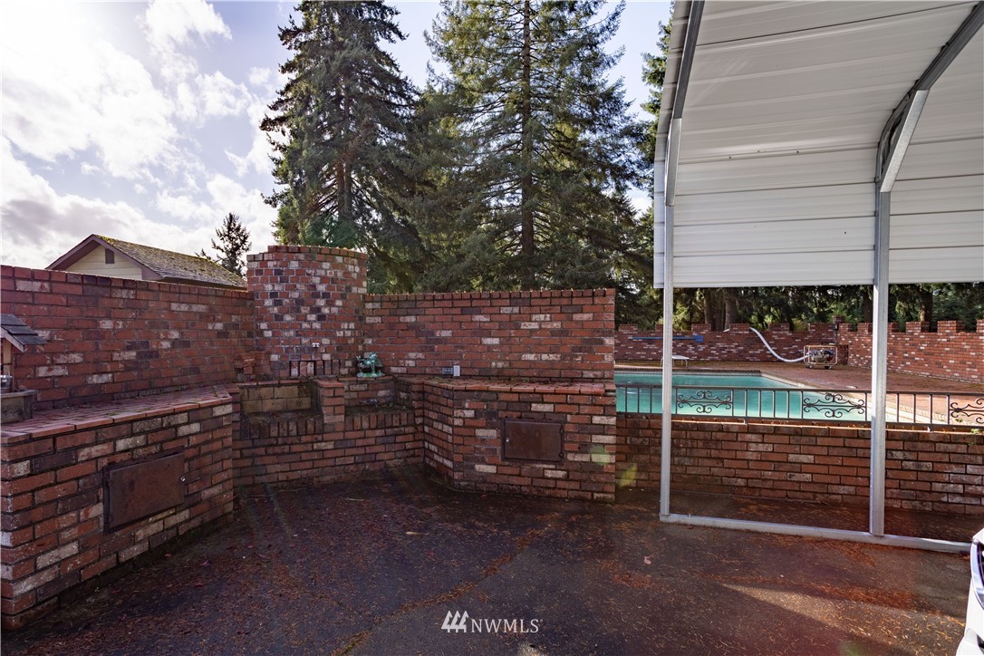 18703 Joselyn Road Southwest Rochester, WA 98579 - Photo 17 of 40 a view of a house with a street