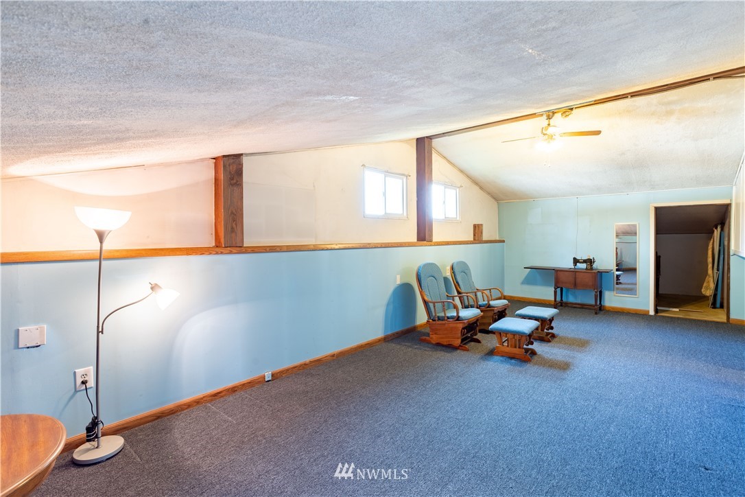 18703 Joselyn Road Southwest Rochester, WA 98579 - Photo 35 of 40 a play room with furniture