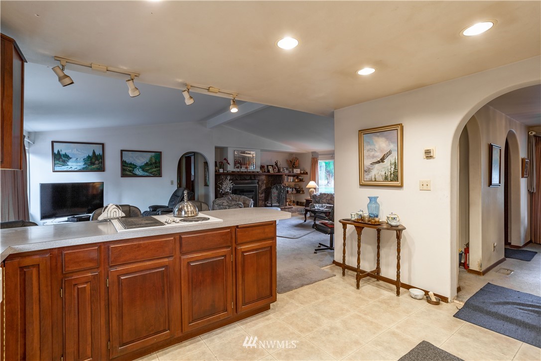 18703 Joselyn Road Southwest Rochester, WA 98579 - Photo 6 of 40