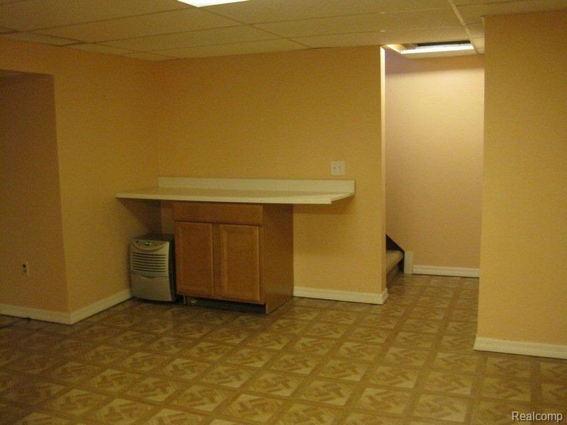 7599 Kingsbridge Road Canton, MI 48187 - Photo 27 of 29 Basement view 3