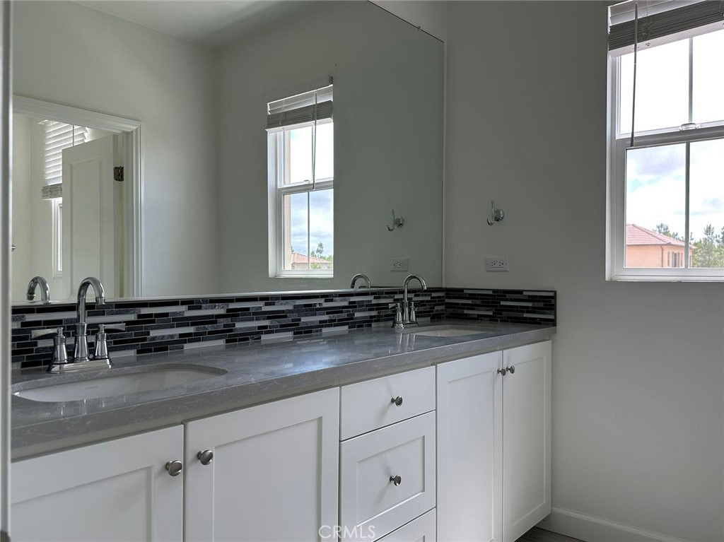 71 Singer Irvine, CA 92620 - Photo 15 of 20