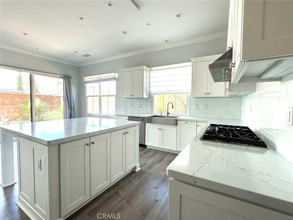 71 Singer Irvine, CA 92620 - Photo 6 of 20