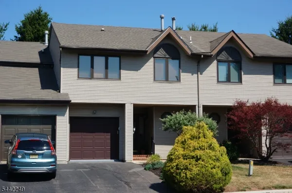 $470,000 | 10 Hemlock Court, Flemington, NJ 08822