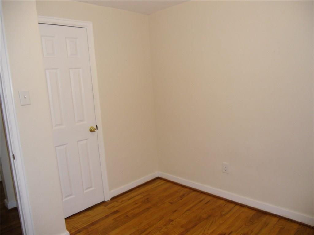 1049 Broughton Road Pittsburgh, PA 15236 - Photo 7 of 15 Gallery Image 7