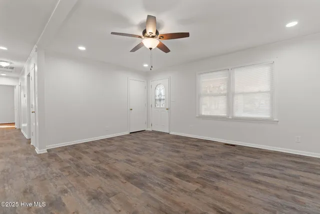 $290,000 | 435 Sand Pit Road, Aberdeen, NC 28315