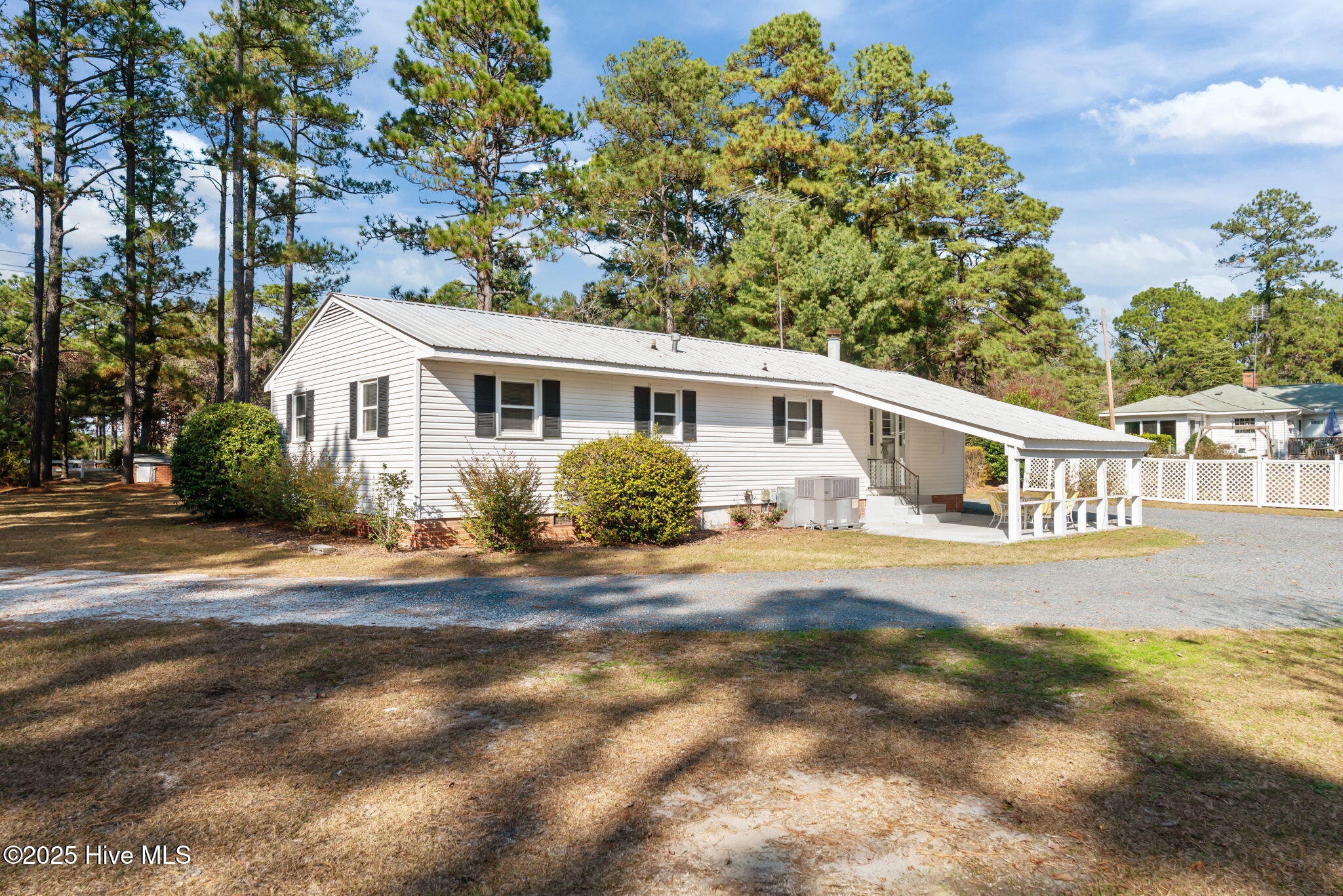 435 Sand Pit Road Aberdeen, NC 28315 - Photo 34 of 49 Front