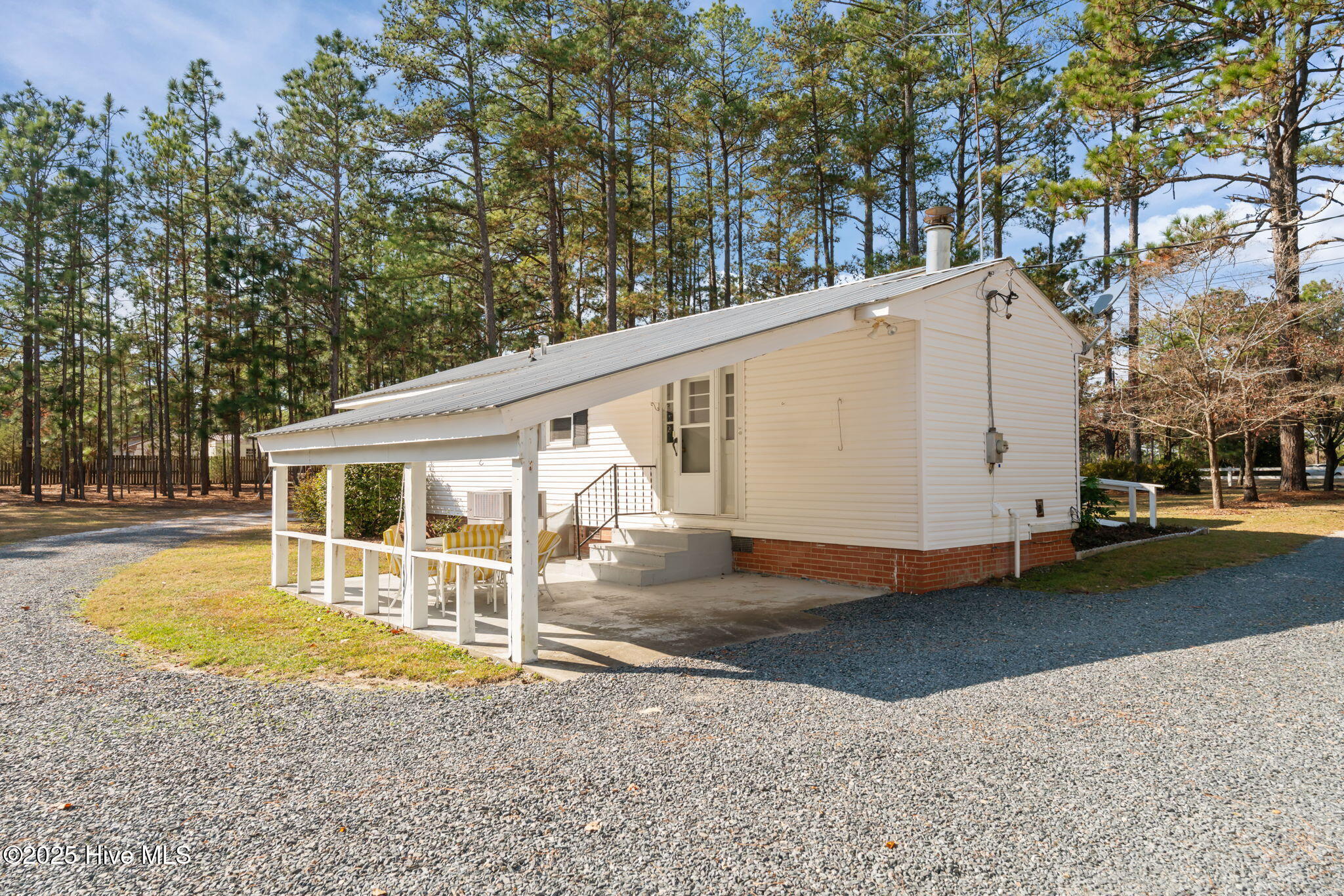 435 Sand Pit Road Aberdeen, NC 28315 - Photo 43 of 49 Covered Patio