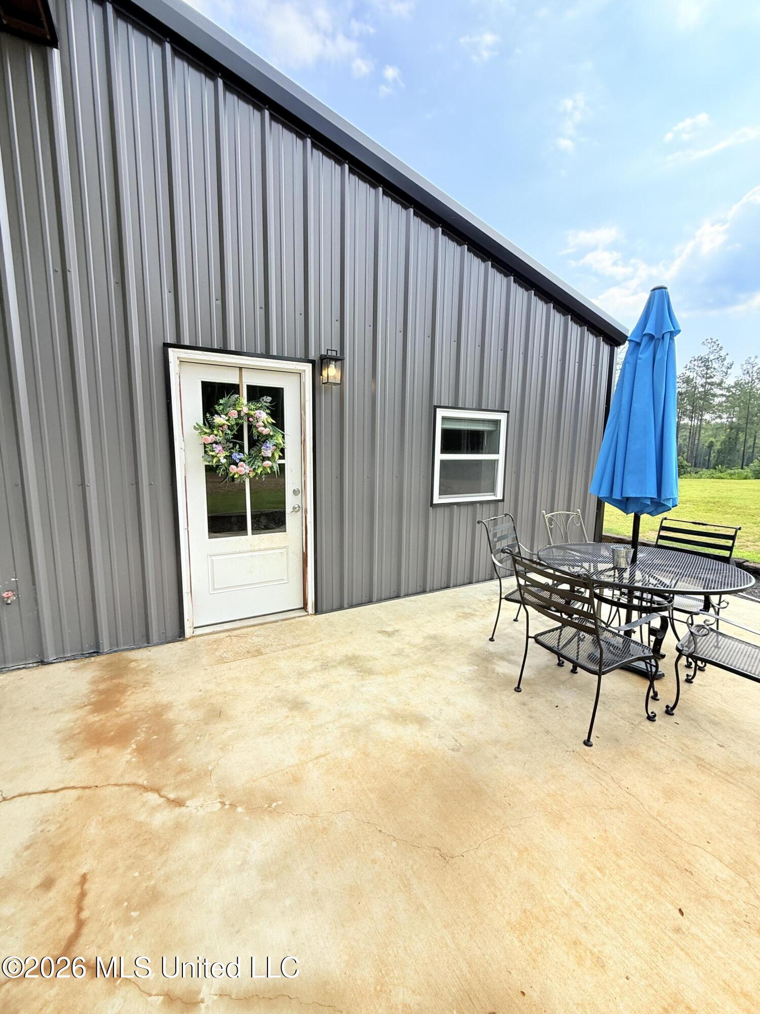 2495 Gore Springs Road Grenada, MS 38901 - Photo 3 of 20 IMG_9805