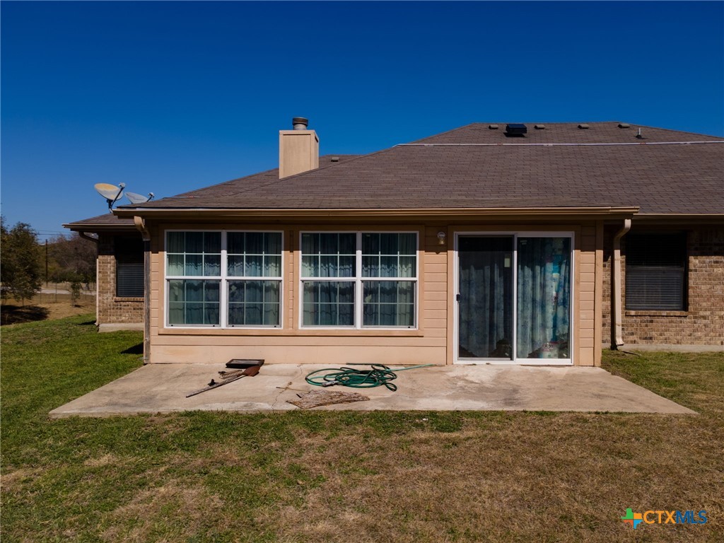 1467 County Road 4820 Kempner, TX 76539 - Photo 28 of 38 a front view of a house with a yard