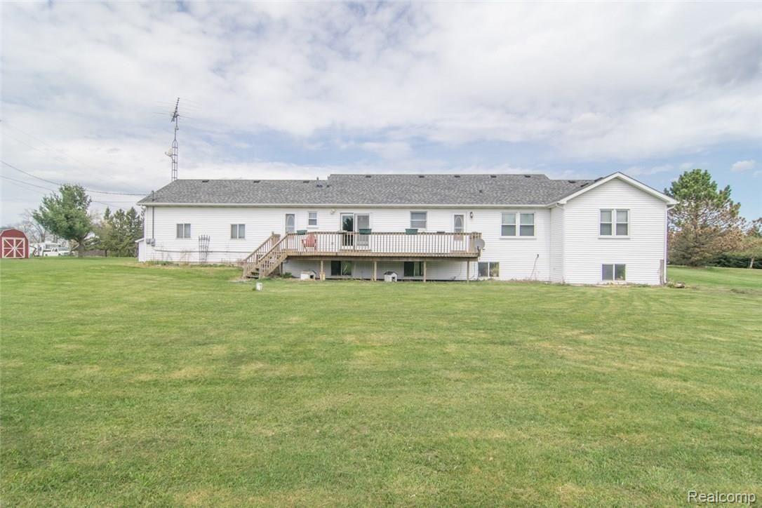 3811 Reamer Road Lapeer, MI 48446 - Photo 53 of 62 DSC_0350.jpg