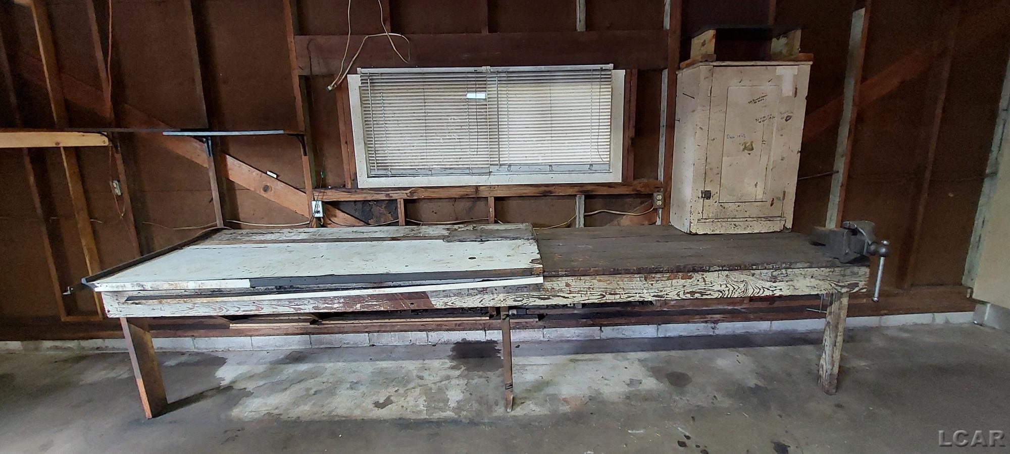 9875 Stoddard Road Adrian, MI 49221 - Photo 27 of 64 50186499-5cf8cc0f-ea40-42fe-bde1-44c96df37e3c.JPG