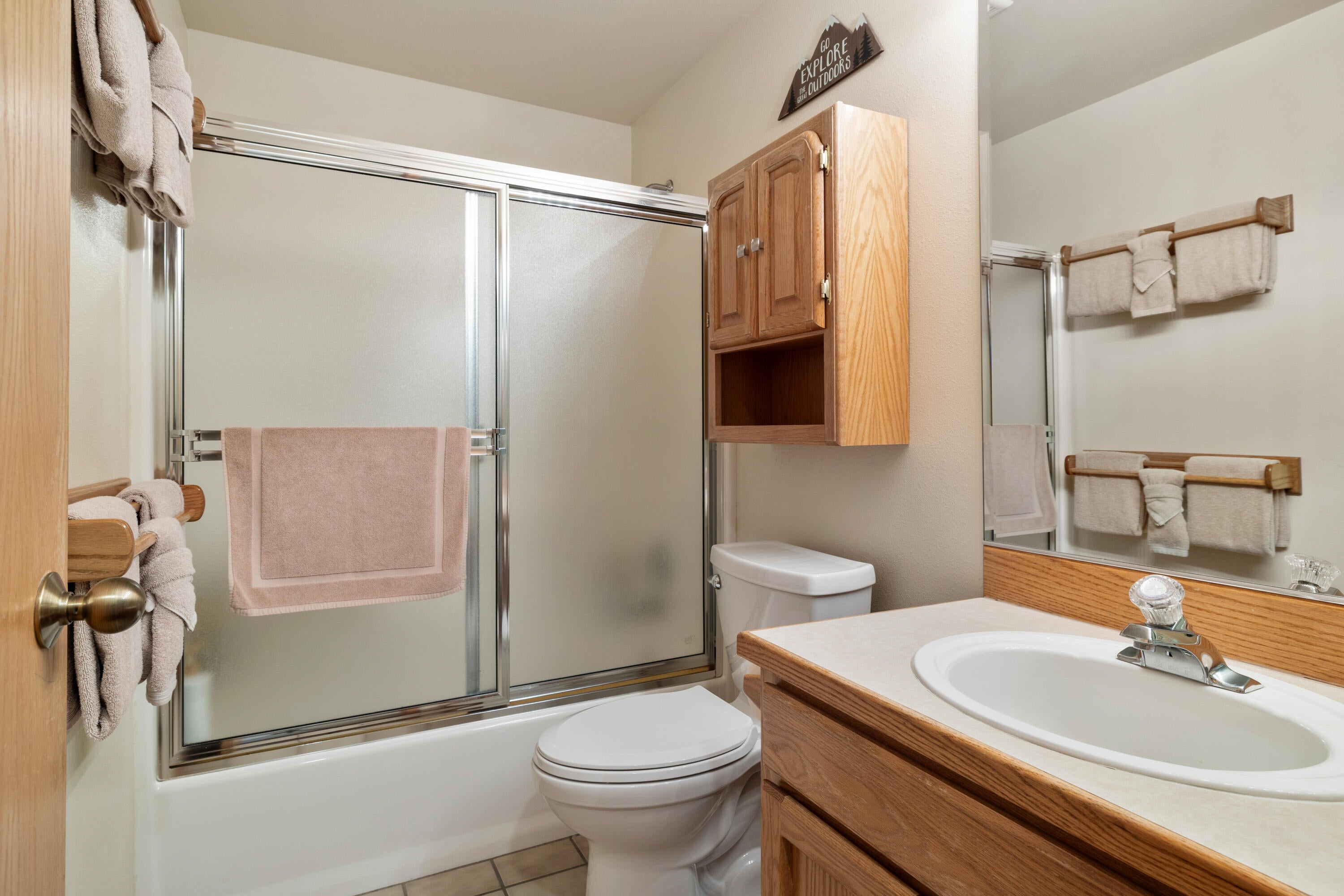 17760 West Core Road, Unit 16 Sunriver, OR 97707 - Photo 21 of 41 22-1911_250320_JILLROSELL