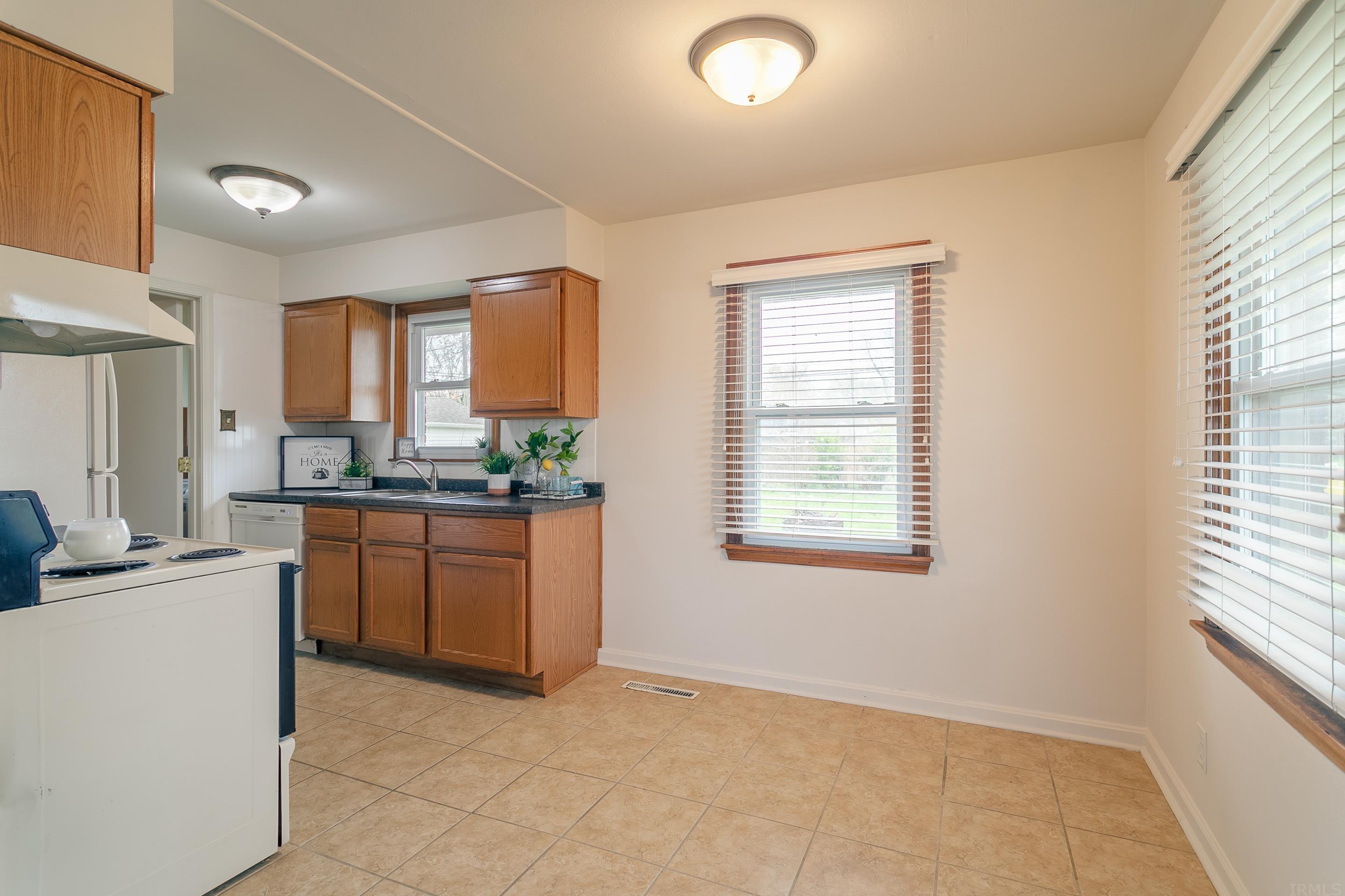 2501 Vogel Road Evansville, IN 47711 - Photo 7 of 27