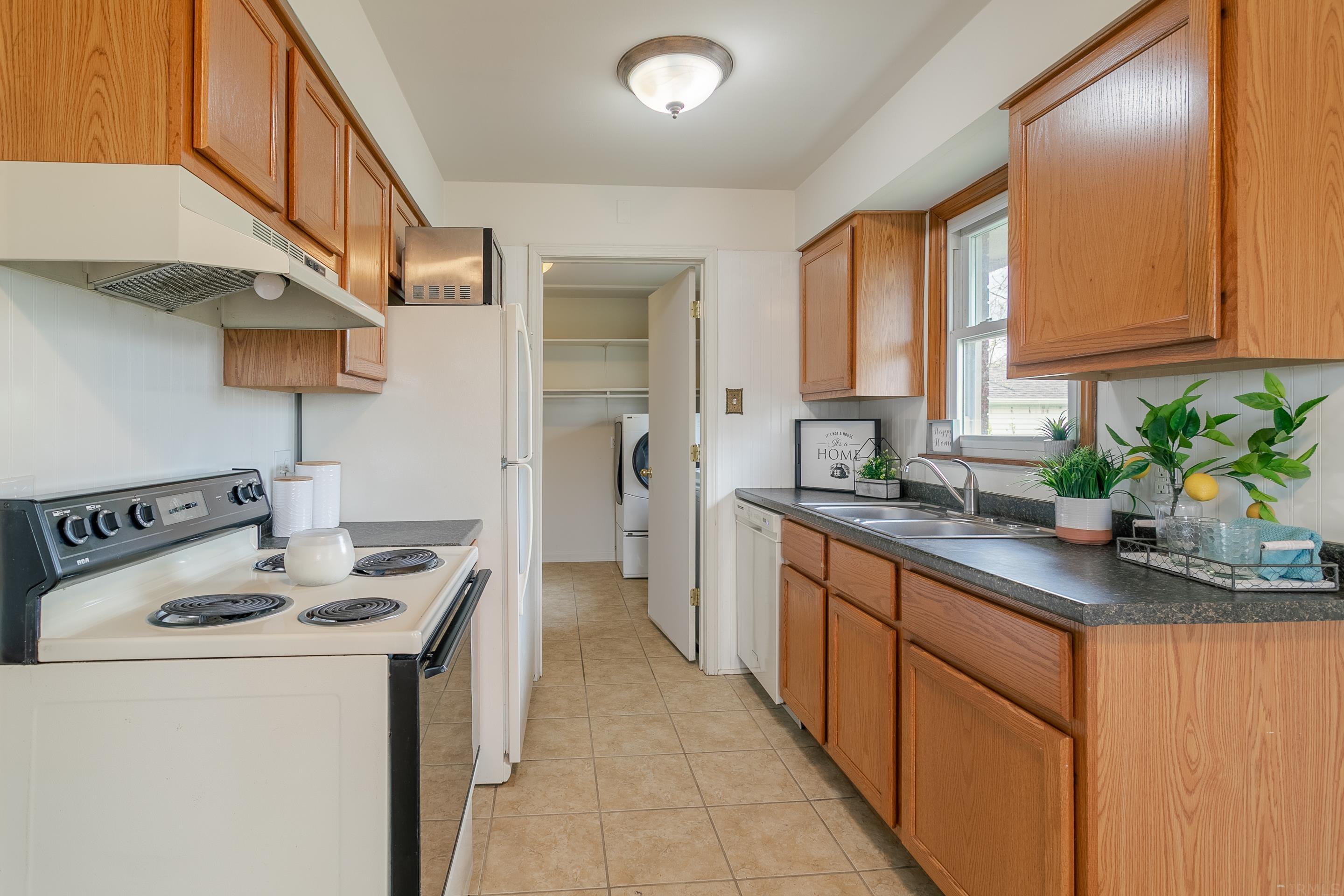 2501 Vogel Road Evansville, IN 47711 - Photo 10 of 27