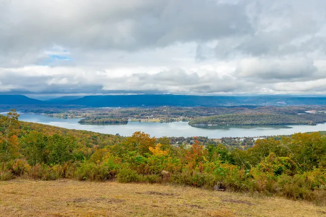 $475,000 | 720 Wohalie Lane, South Pittsburg, TN 37380