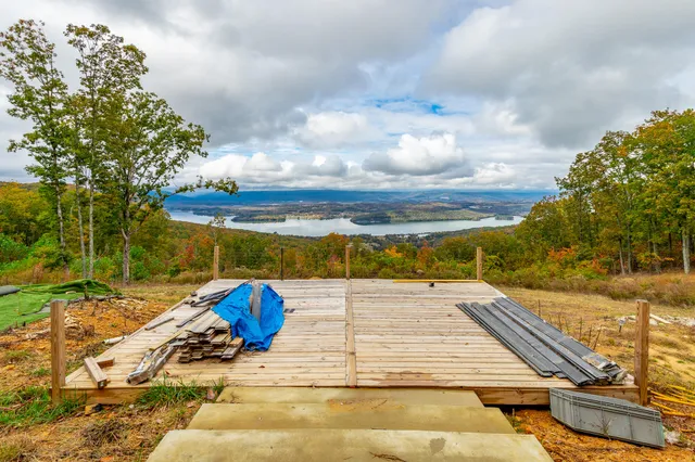 $475,000 | 720 Wohalie Lane, South Pittsburg, TN 37380