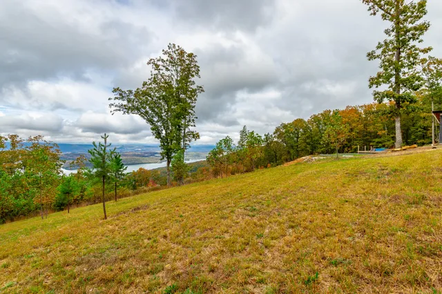$475,000 | 720 Wohalie Lane, South Pittsburg, TN 37380