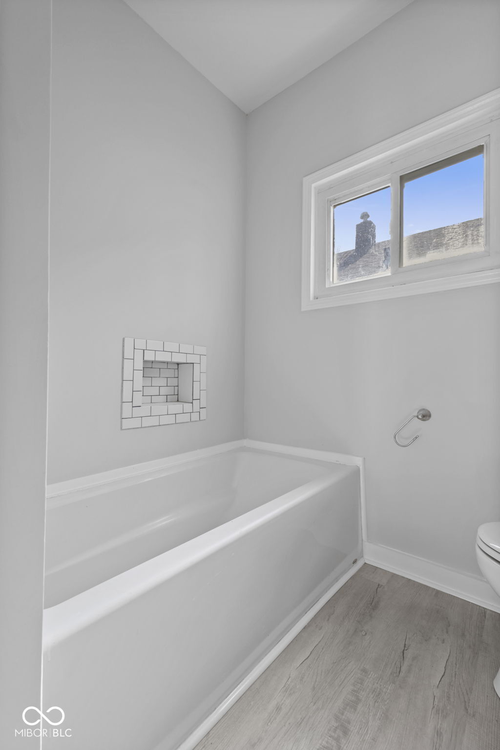 65 South 8th Avenue Beech Grove, IN 46107 - Photo 16 of 28