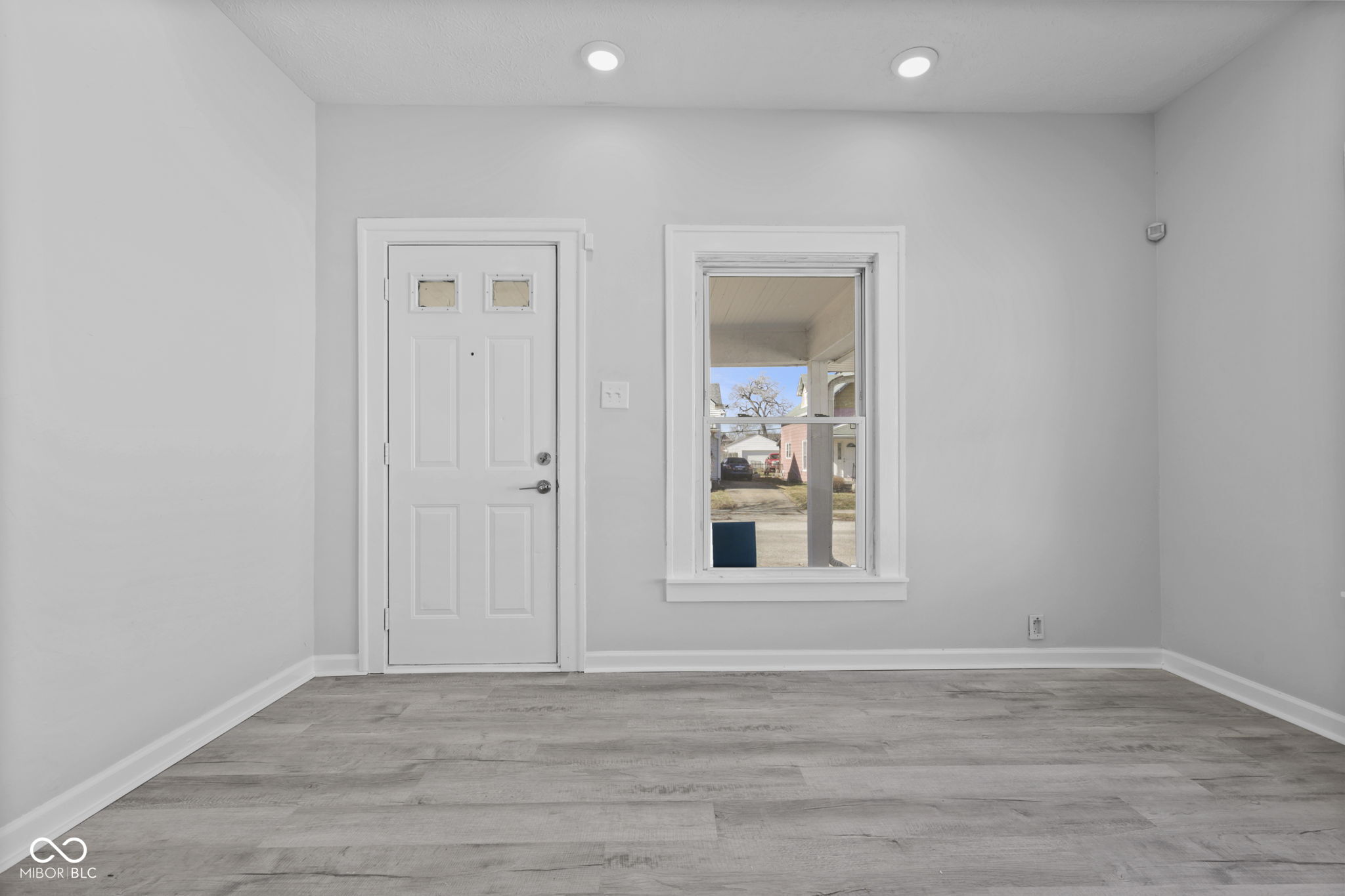 65 South 8th Avenue Beech Grove, IN 46107 - Photo 4 of 28