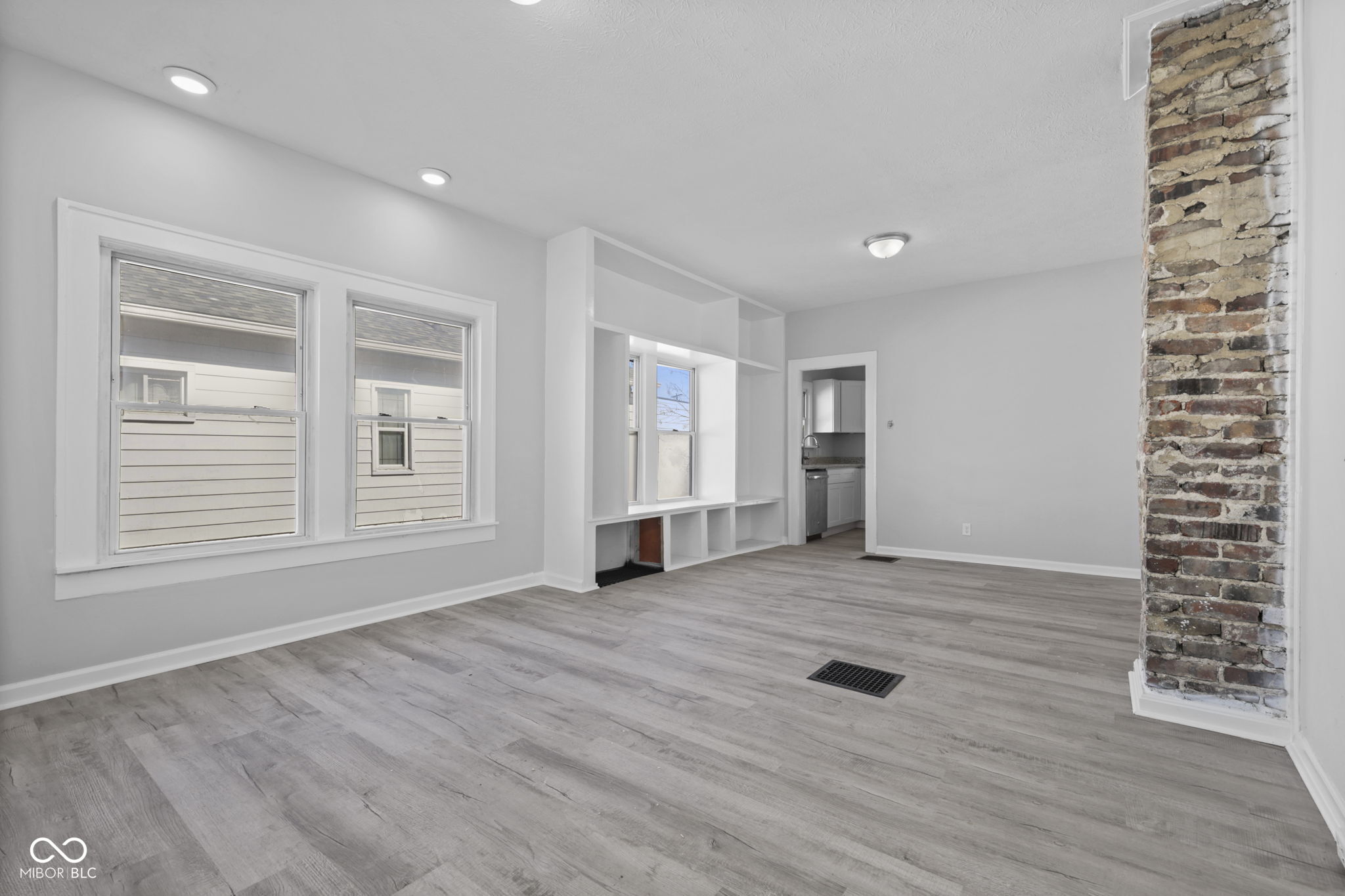 65 South 8th Avenue Beech Grove, IN 46107 - Photo 5 of 28