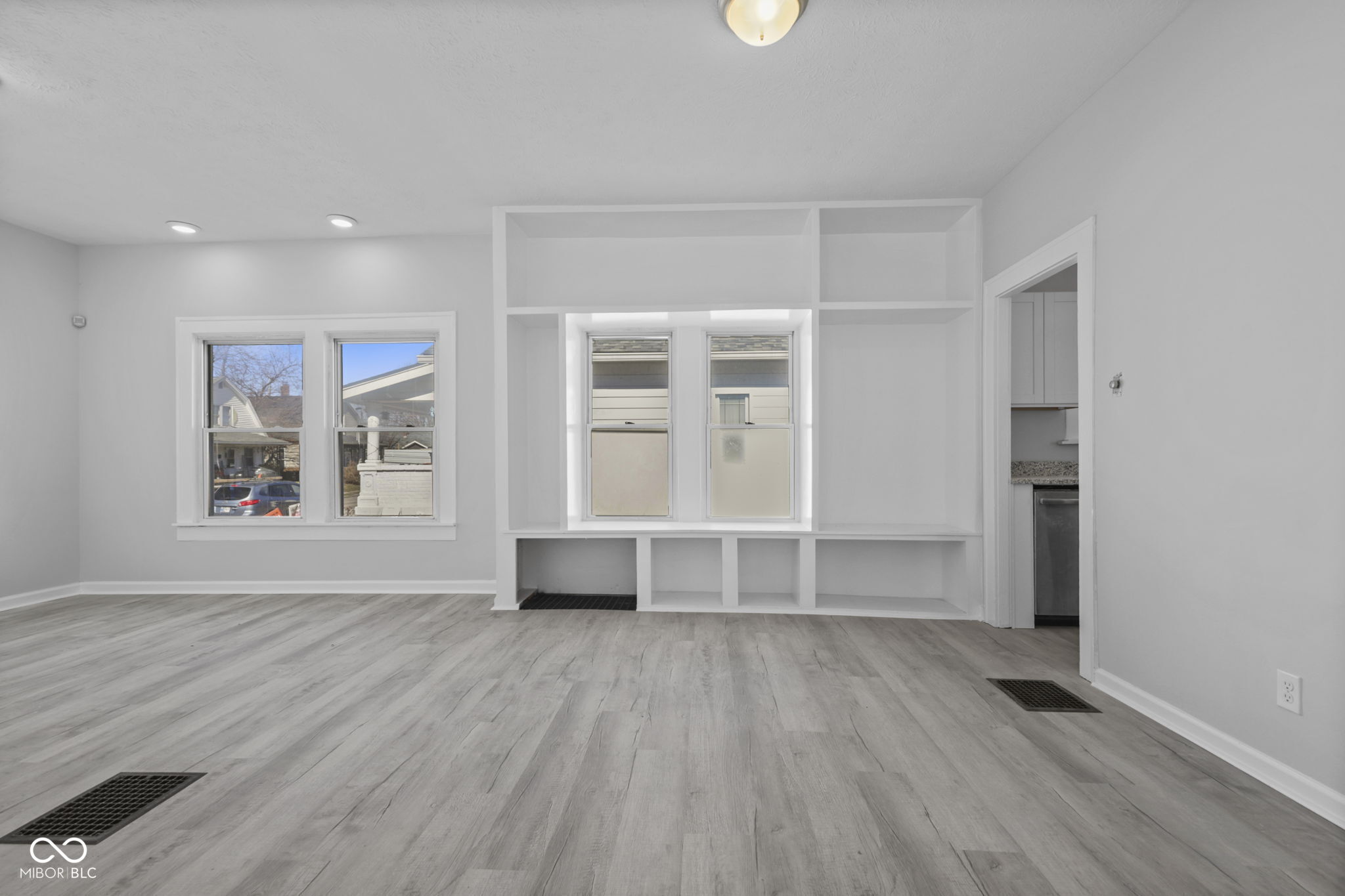 65 South 8th Avenue Beech Grove, IN 46107 - Photo 8 of 28