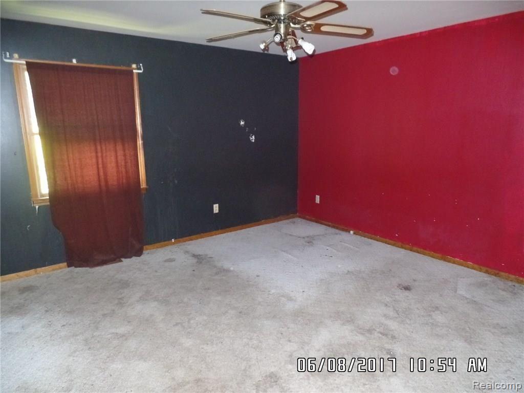 8187 Turner Road Fenton, MI 48430 - Photo 14 of 24 SAM_8597.JPG
