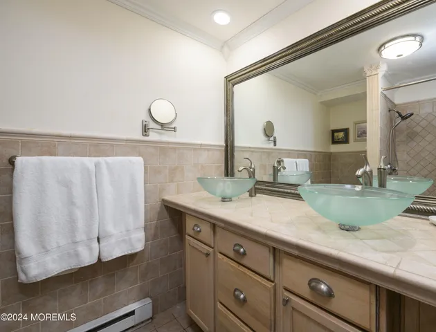 $3,500 | 164 Linden Avenue, Unit 12, Highlands, NJ 07732