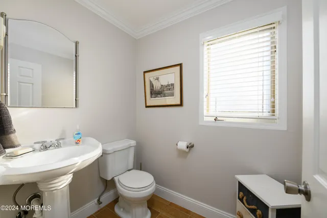 $3,500 | 164 Linden Avenue, Unit 12, Highlands, NJ 07732