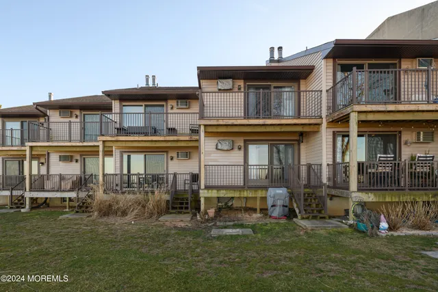 $3,500 | 164 Linden Avenue, Unit 12, Highlands, NJ 07732