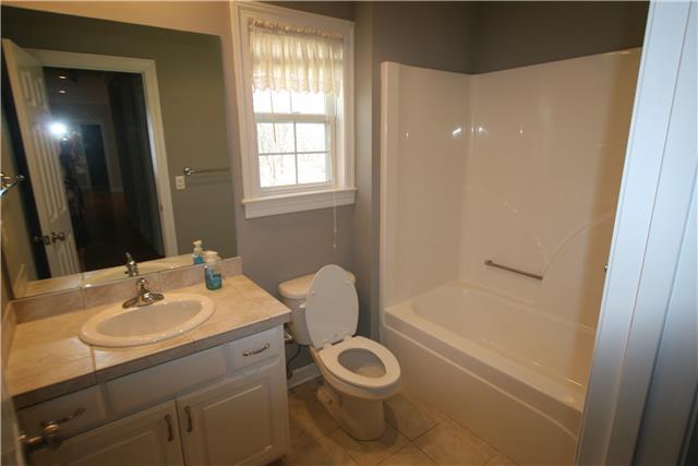 1560 Short Springs Road Tullahoma, TN 37388 - Photo 9 of 18 Gallery Image 9